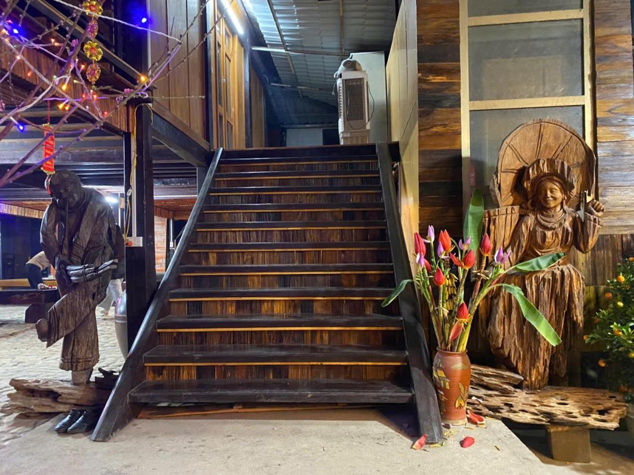 Homestay Nha Cua Mi - Mi'S House 옌바이 외부 사진